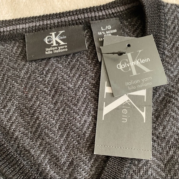 NWT Calvin Klein CK Wool V Neck Sweater Gray L - Picture 5 of 9